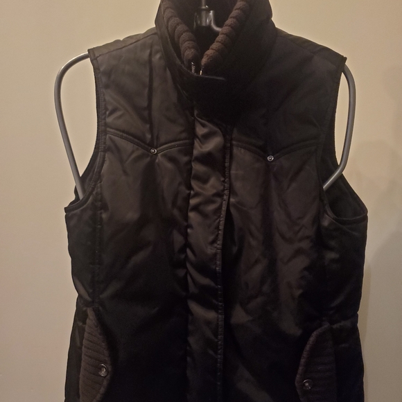 ESPRIT puffer vest - Picture 1 of 12